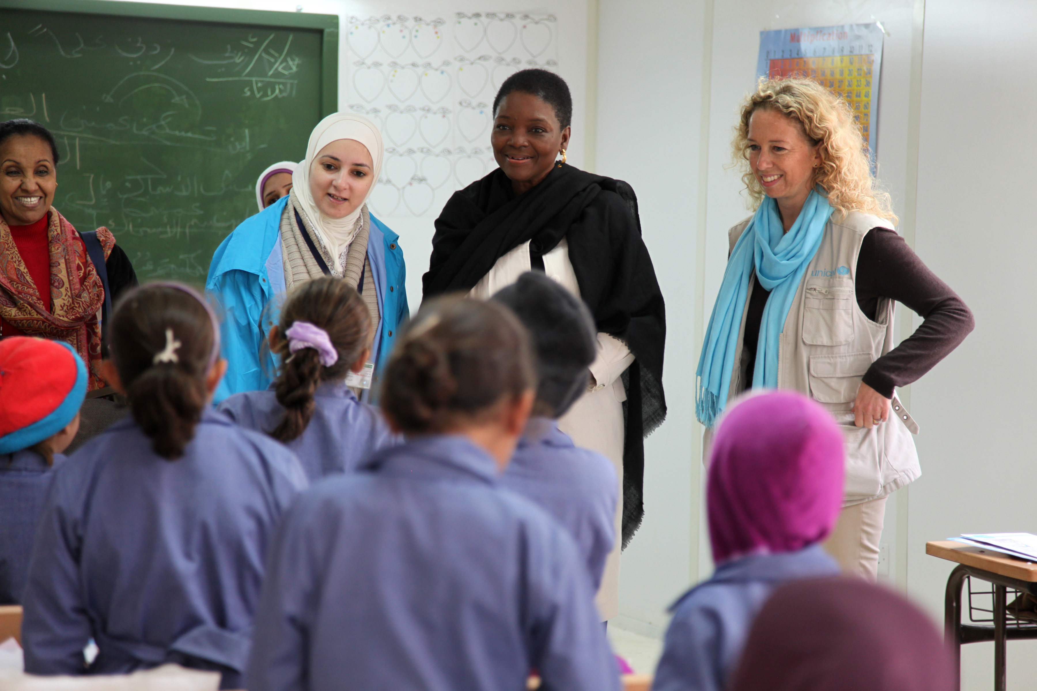 Valeria Amos, head of OCHA, visits refugee camps in Jordan.