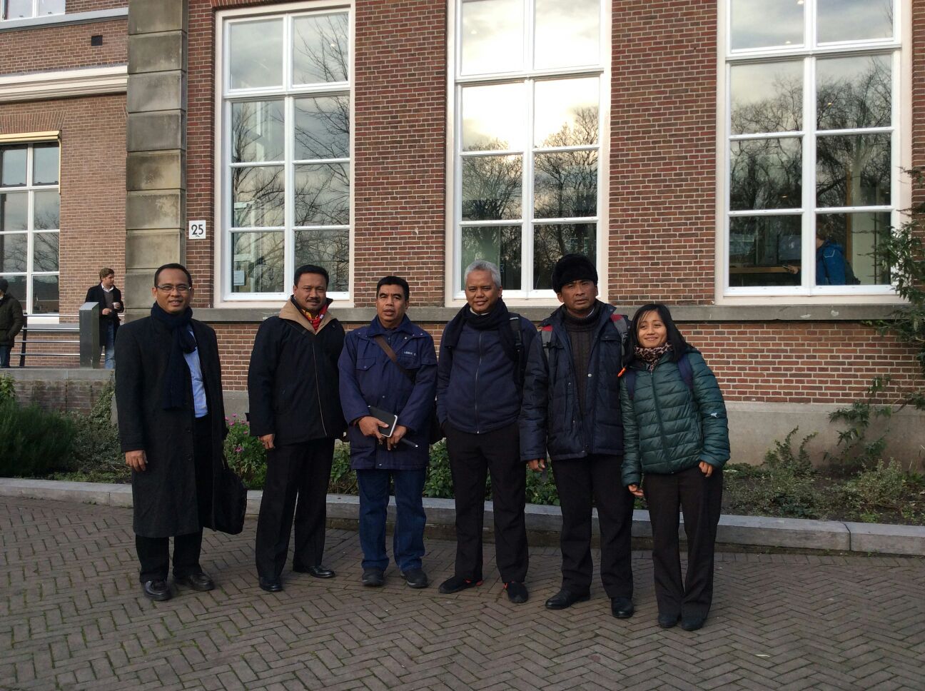 TMT_Conflictmanagement Indonesia_2015_GP_outside_men_women_Asia TMT_Conflictmanagement Indonesia_2015_GP_outside_men_women_Asia