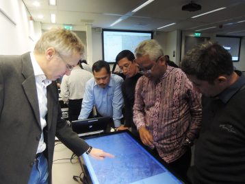 TMT_Conflictmanagement Indonesia_2015_SV_ITC Twente University_men_Asia copy 2