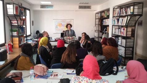 TMT_Empowering Libyan women_2017_CR_participants listening to experts_women_men_MENA