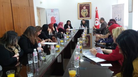 TMT_Empowering Libyan women_2017_CR_participants listening_women_MENA