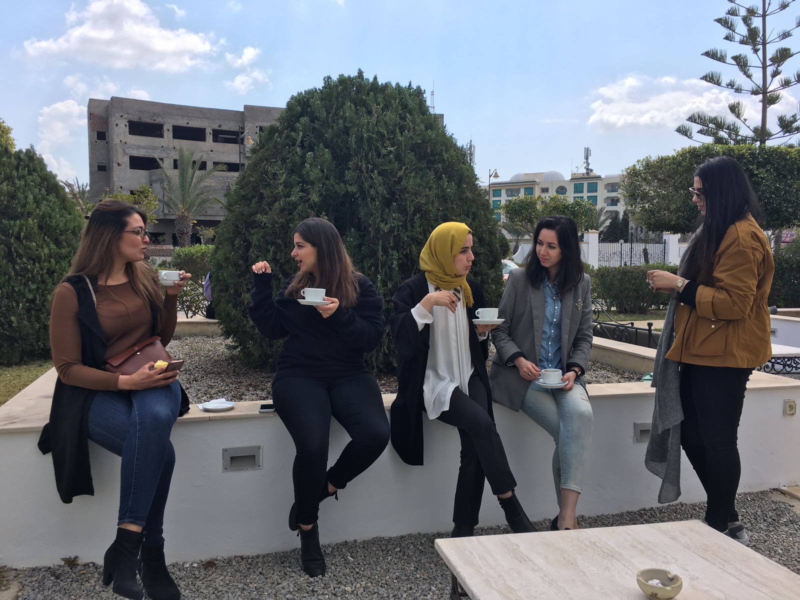 TMT_Empowering Libyan women_2017_SE_participants talking_women_MENA TMT_Empowering Libyan women_2017_SE_participants talking_women_MENA