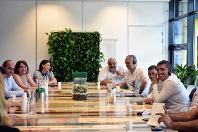 TMT_GIZ LED Armenia_2018_SV_Amsterdam Smart City_participants smiling_feel good_men_women