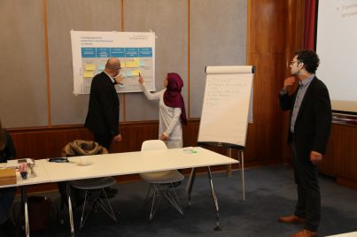 TMT_Leadership in LG Lebanon_2016_CR_participants presenting_men_women_MENA