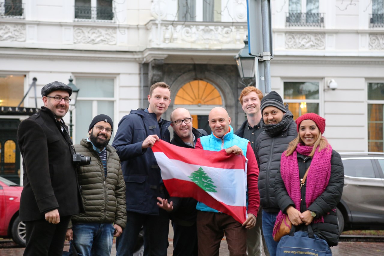 TMT_Leadership in LG Lebanon_2016_GP_outside with flag_men_women_MENA TMT_Leadership in LG Lebanon_2016_GP_outside with flag_men_women_MENA