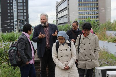 TMT_Smart Cities_2016_SV_Dakakker Rotterdam_expert talking_men_women_Asia copy