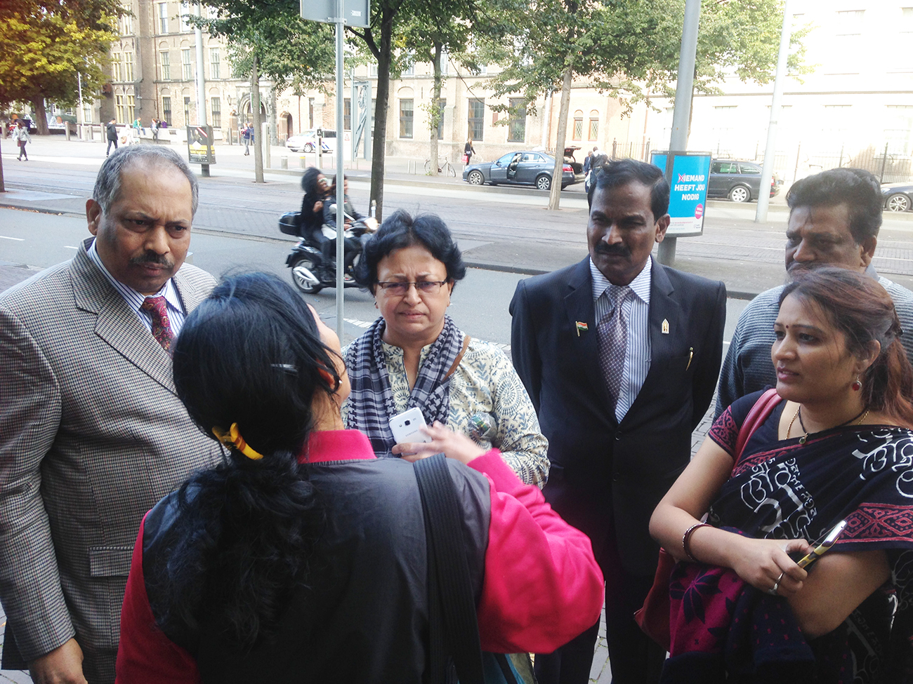 TMT_UN Women Gender Mainstreaming_2017_SV_Binnenhof_men_women_Asia copy