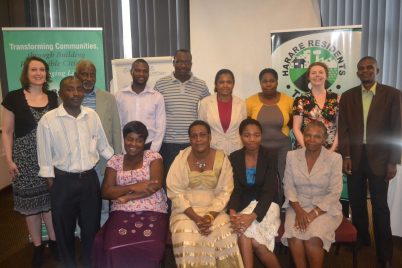 TMT_HRT Zimbabwe_2014_GP_inside_men_women_Africa